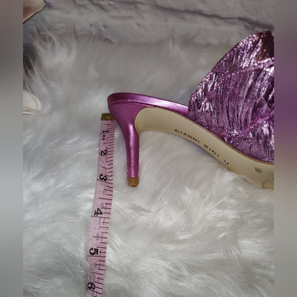 Gianni Bini Metallic Rossallio Pink Ruffles Kitty Heels - Picture 6 of 10